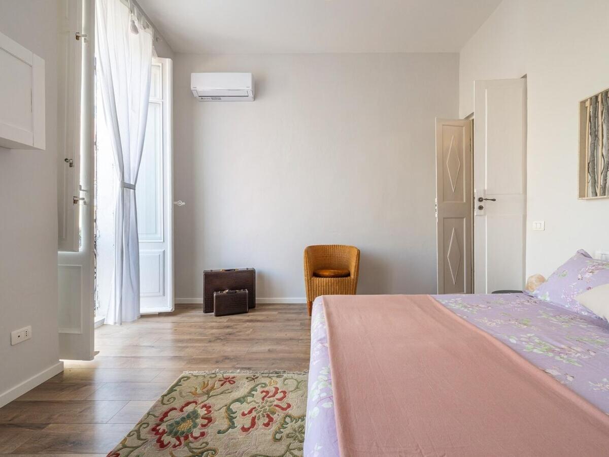 Suite Palazzo Ravenna กาญารี ภายนอก รูปภาพ
